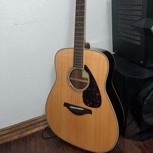 New Yamaha FG830 Acoustic Guitar